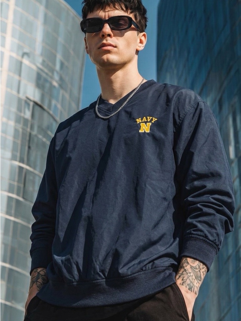 Navy Blue Divots Microfiber Pullover Size L with Navy Insignia